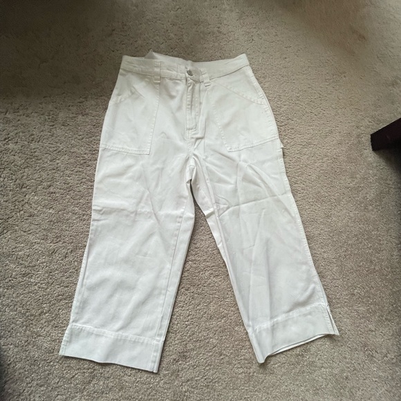 NWT billblass women’s size 10 white capris - Picture 1 of 5